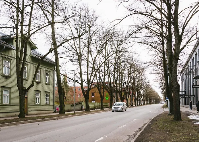 Veerenni Studio, Modern&central. *