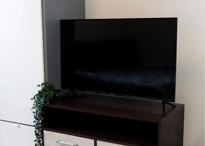 Korter Veerenni Studio, Modern & Central. *